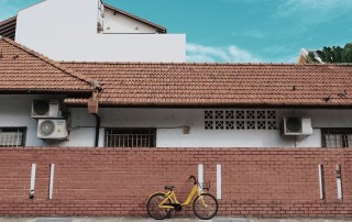 Landed House versus Strata Landed. What are the pros and cons and which is better? We discuss and compare between the two to try and understand which is a better option for those looking for a landed property.